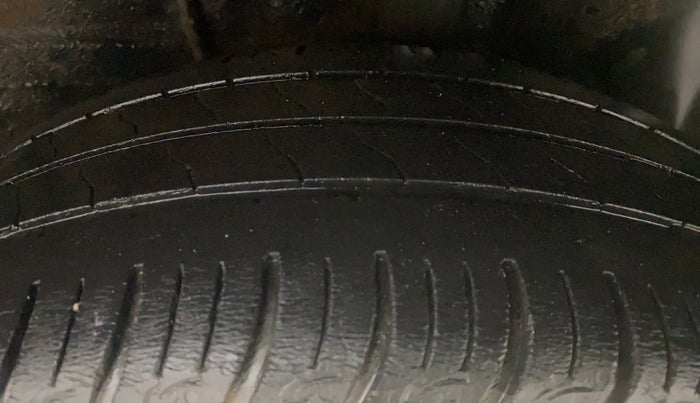 2021 Tata ALTROZ XM PLUS PETROL, Petrol, Manual, 1,21,098 km, Left Rear Tyre Tread