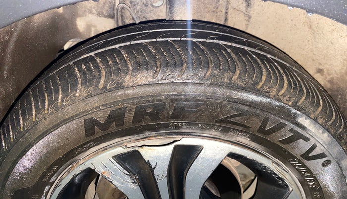 2023 Tata Tiago XTA PETROL, CNG, Automatic, 31,046 km, Left Front Tyre Tread