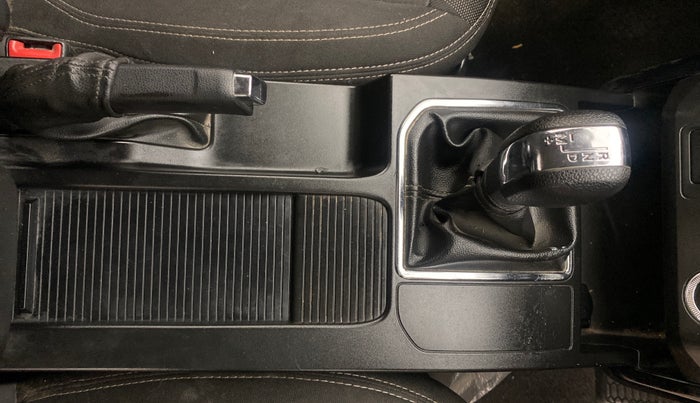 2021 Renault Kiger RXT (O) AMT, Petrol, Automatic, 32,409 km, Gear Lever