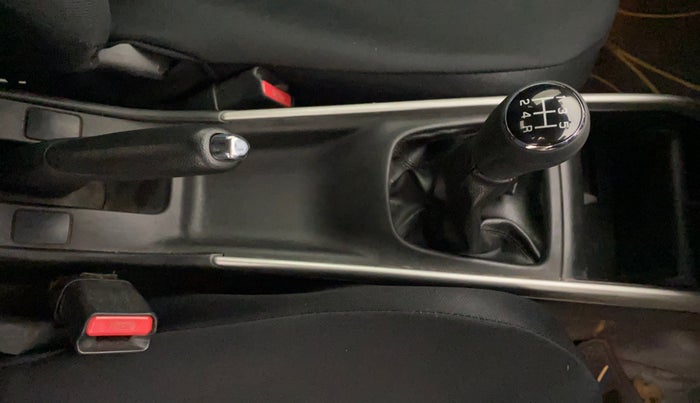 2017 Maruti Baleno ALPHA DIESEL 1.3, Diesel, Manual, 88,391 km, Gear Lever