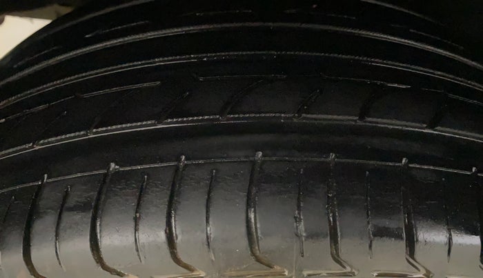 2017 Maruti Baleno ALPHA DIESEL 1.3, Diesel, Manual, 88,391 km, Right Rear Tyre Tread