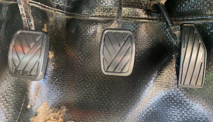 2017 Maruti Baleno ALPHA DIESEL 1.3, Diesel, Manual, 88,391 km, Pedals