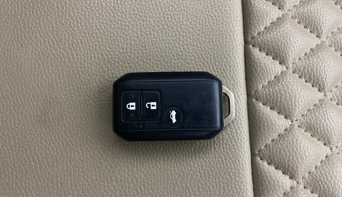 2022 Maruti Dzire ZXI AMT, Petrol, Automatic, 61,824 km, Key Close Up