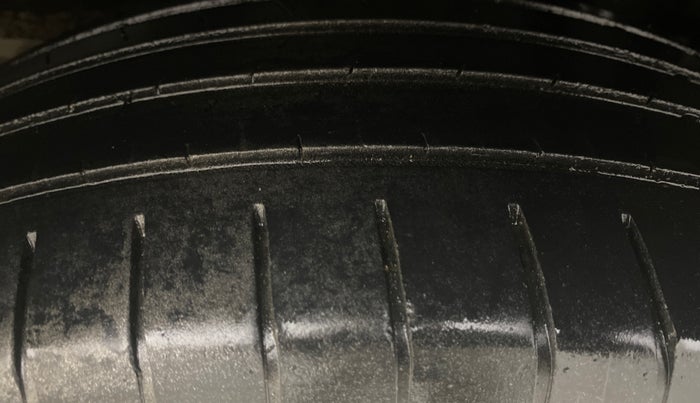 2022 Maruti Dzire ZXI AMT, Petrol, Automatic, 61,824 km, Left Rear Tyre Tread