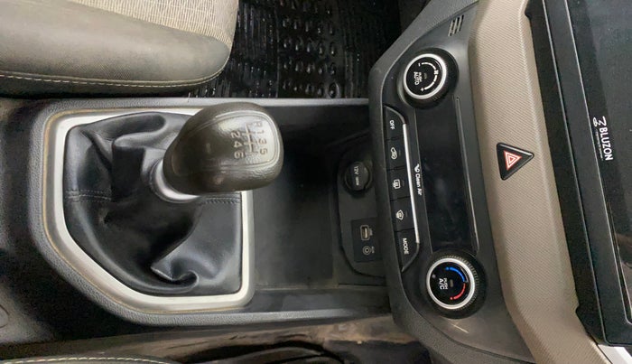 2017 Hyundai Creta SX PLUS 1.6 PETROL, Petrol, Manual, 71,305 km, Gear Lever