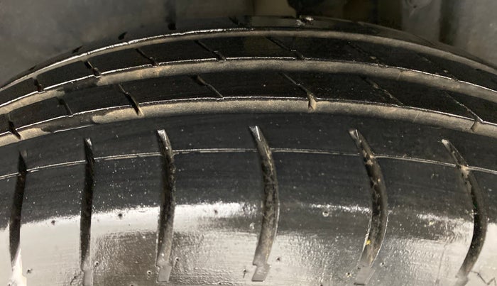 2012 Maruti Swift Dzire VXI, Petrol, Manual, 63,839 km, Left Rear Tyre Tread