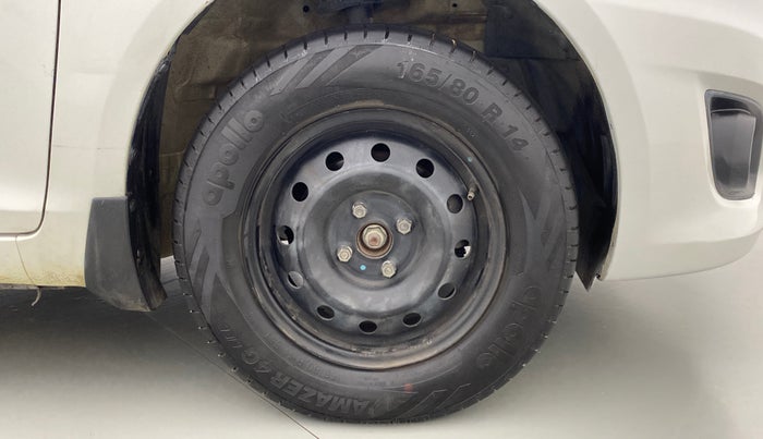 2012 Maruti Swift Dzire VXI, Petrol, Manual, 63,839 km, Right Front Wheel