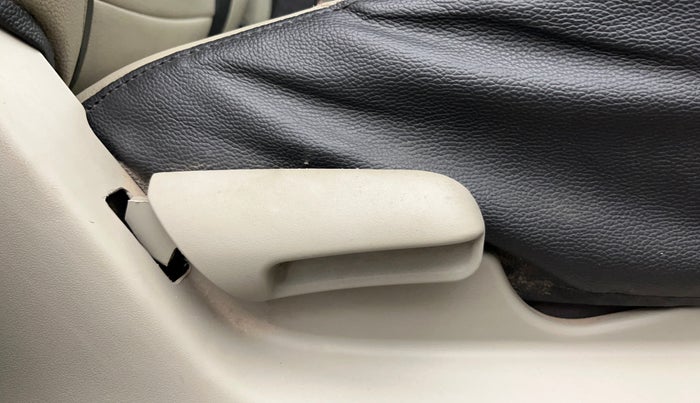 2016 Maruti Celerio VXI CNG, CNG, Manual, 92,073 km, Driver Side Adjustment Panel