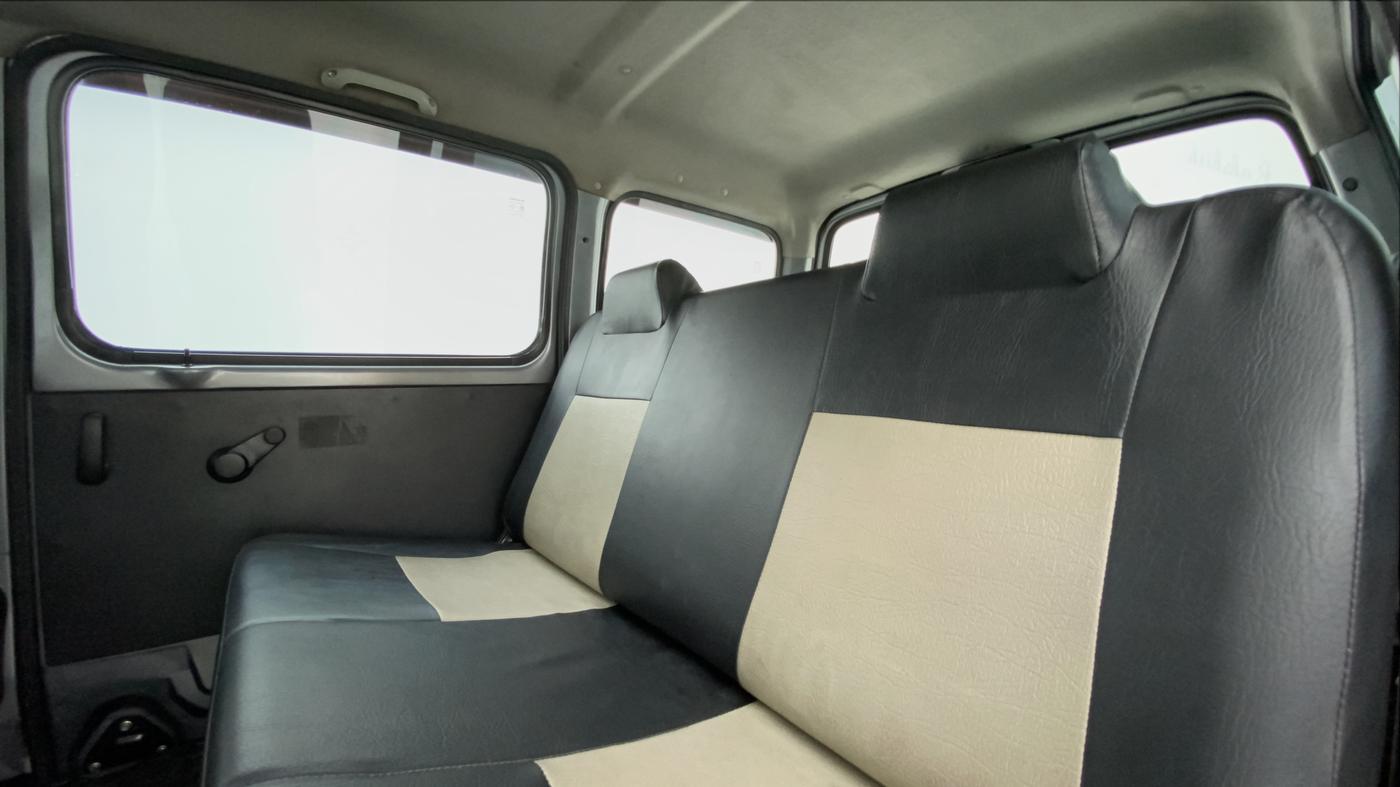 2017 Maruti Eeco 5 STR WITH AC PLUSHTR, Petrol, Manual, 40,957 km, Right Side Rear Door Cabin