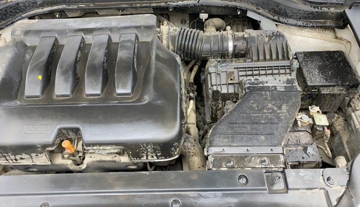 2023 Mahindra XUV700 AX 5 P MT 5 STR, Petrol, Manual, 26,910 km, Engine View - Left