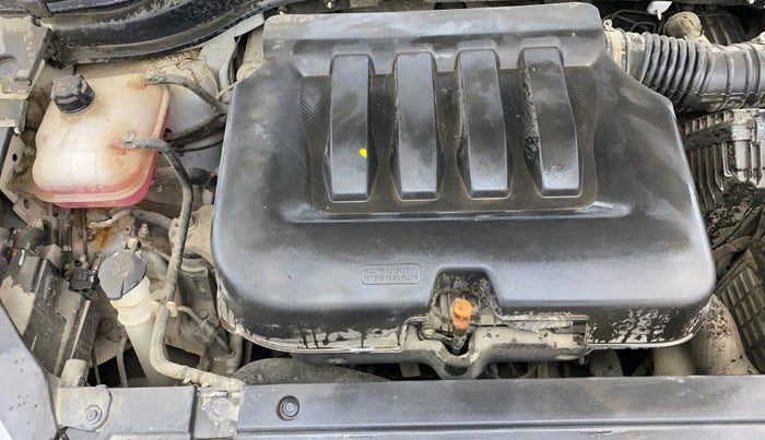 2023 Mahindra XUV700 AX 5 P MT 5 STR, Petrol, Manual, 26,910 km, Engine View - Right