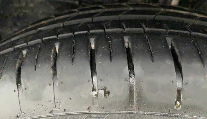 2022 Maruti Baleno SIGMA PETROL 1.2, Petrol, Manual, 4,296 km, Left Front Tyre Tread
