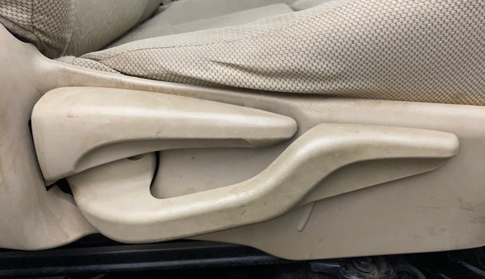 2016 Toyota Etios G, Petrol, Manual, 1,45,498 km, Driver Side Adjustment Panel