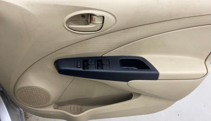 2016 Toyota Etios G, Petrol, Manual, 1,45,498 km, Driver Side Door Panels Control