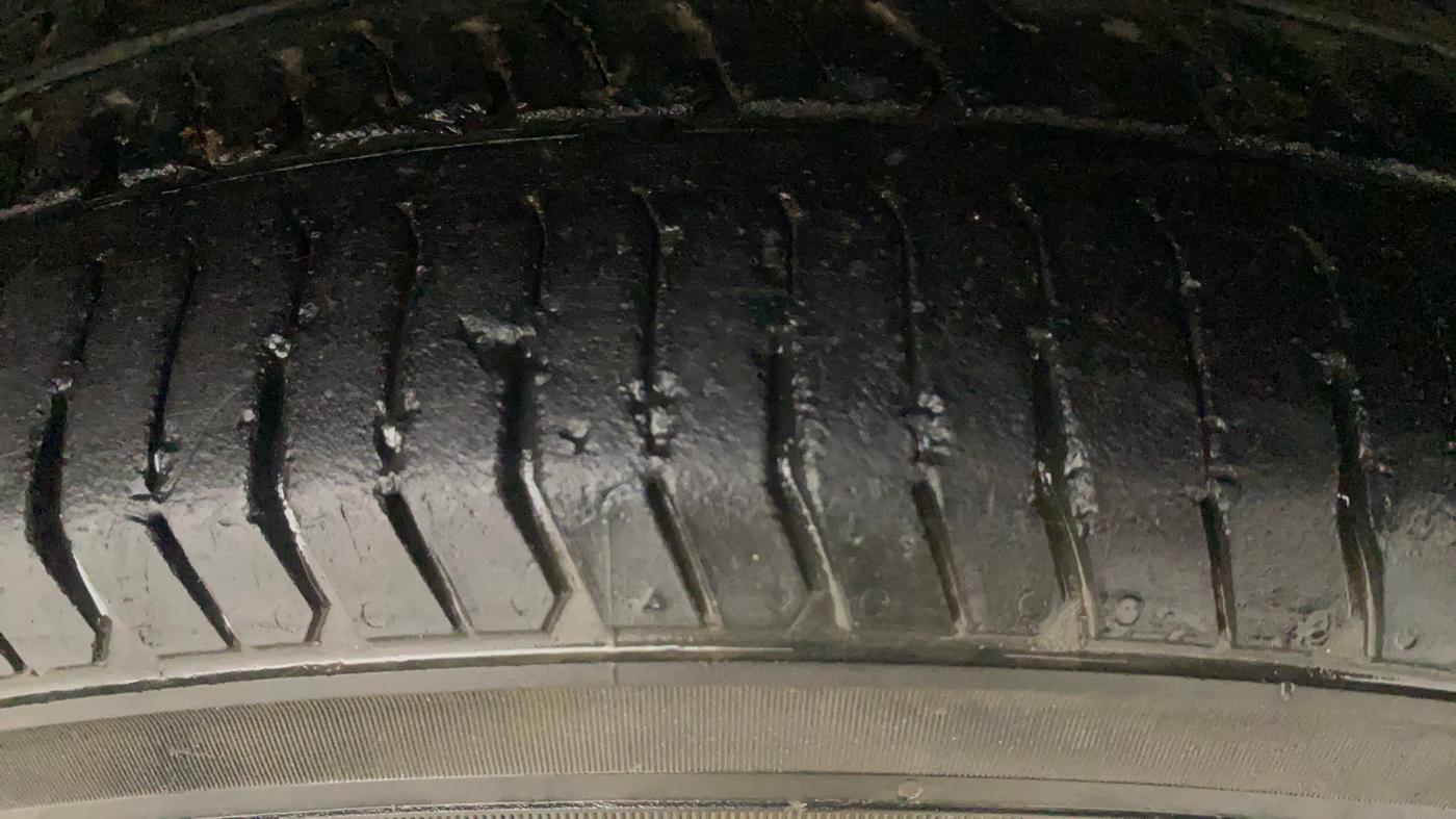 2016 Toyota Etios G, Petrol, Manual, 1,45,498 km, Right Front Tyre Tread