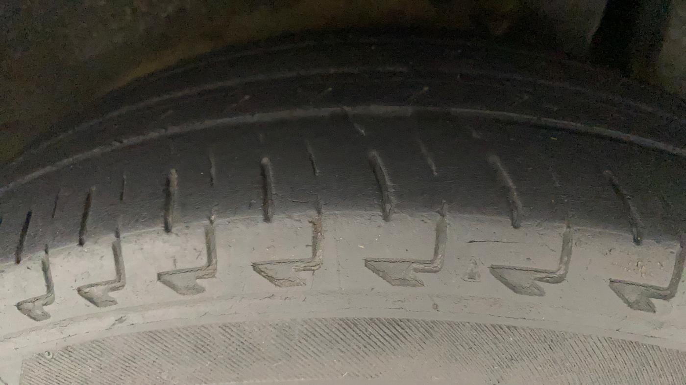 2019 Maruti IGNIS ZETA 1.2 AMT, Petrol, Automatic, 81,816 km, Left Rear Tyre Tread
