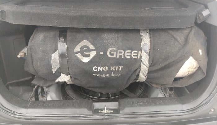 2023 Maruti BREZZA LXI SMART HYBRID, CNG, Manual, 80,327 km, Boot Inside