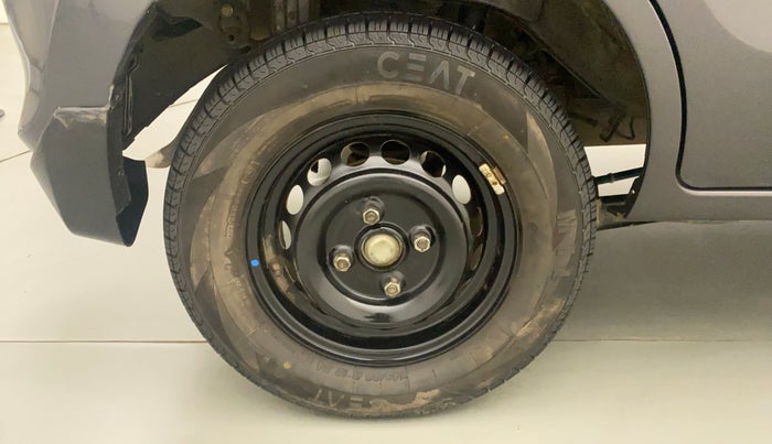 2016 Maruti Alto 800 VXI, Petrol, Manual, 16,124 km, Right Rear Wheel