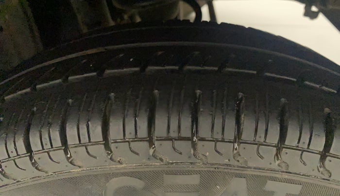 2016 Maruti Alto 800 VXI, Petrol, Manual, 16,124 km, Left Rear Tyre Tread