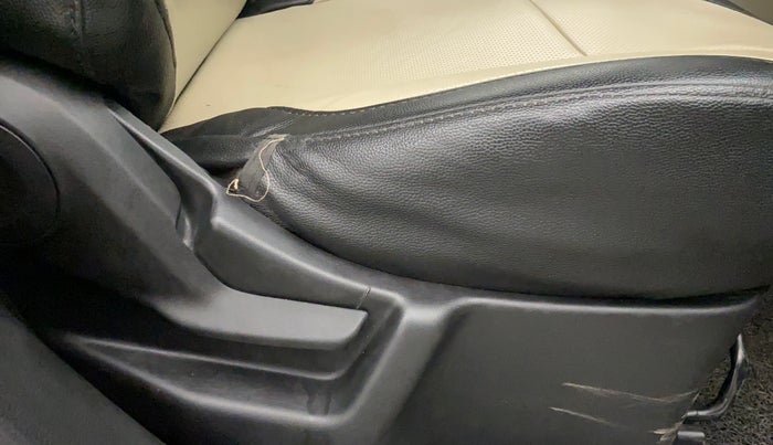 2019 Maruti New Wagon-R VXI (O) 1.0, Petrol, Manual, 31,216 km, Driver Side Adjustment Panel