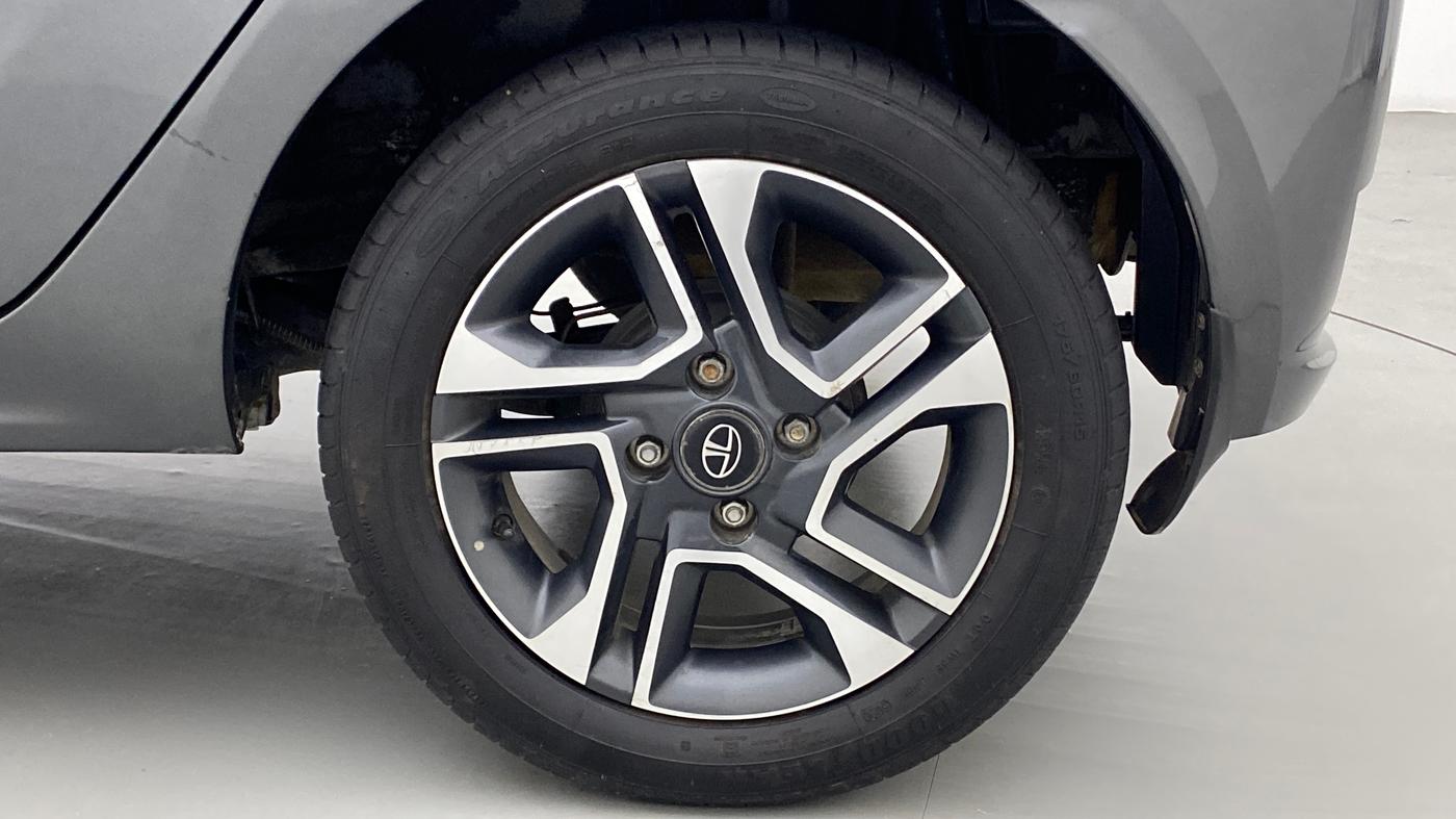 2021 Tata Tiago XZ+ 1.2 Revotron, Petrol, Manual, 11,227 km, Left Rear Wheel
