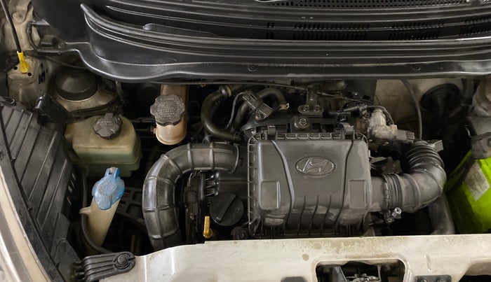 2017 Hyundai Eon ERA +, Petrol, Manual, 27,194 km, Engine View - Right