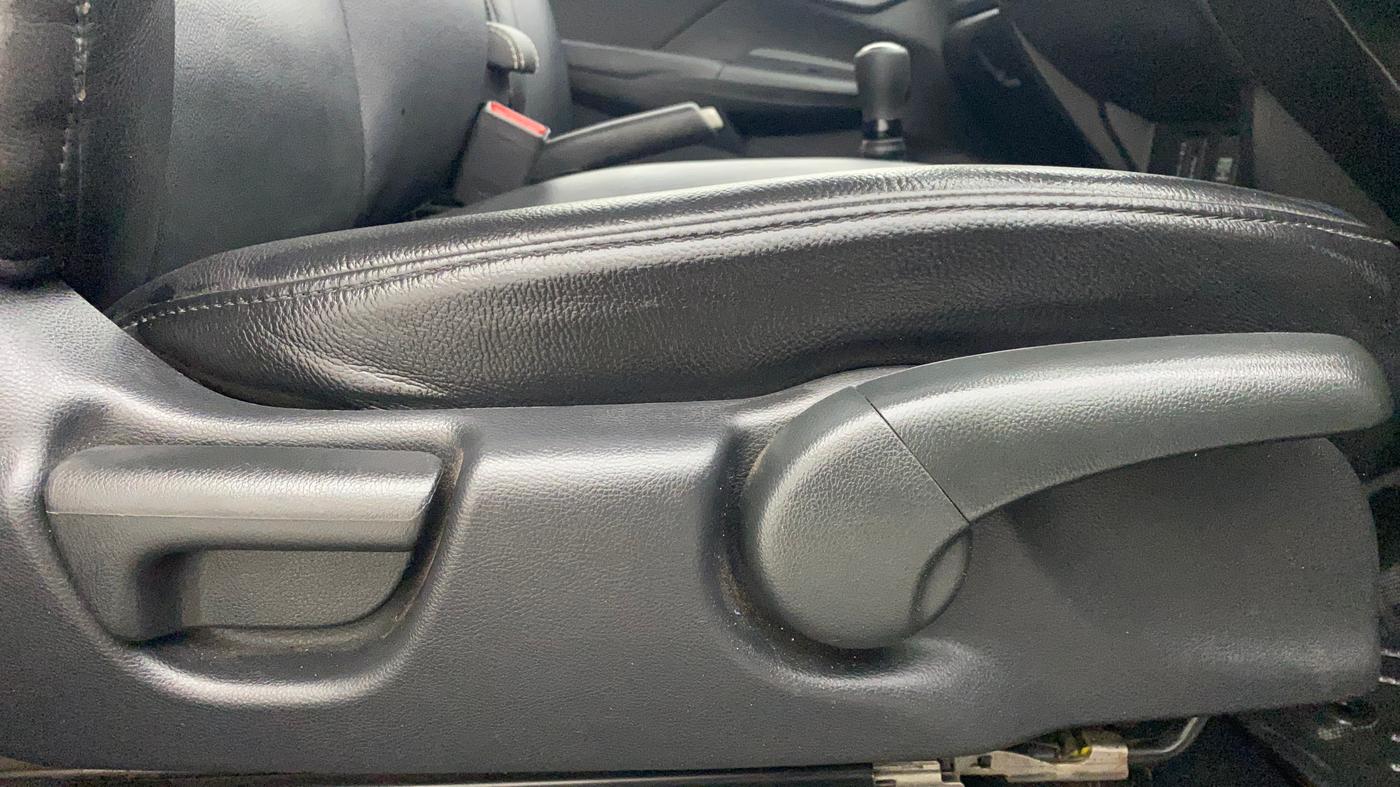 2020 Honda WR-V 1.2L I-VTEC SV MT, Petrol, Manual, 50,946 km, Driver Side Adjustment Panel