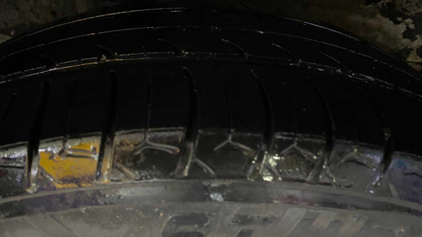 2014 Honda City 1.5L I-VTEC V MT, Petrol, Manual, 1,10,502 km, Right Rear Tyre Tread