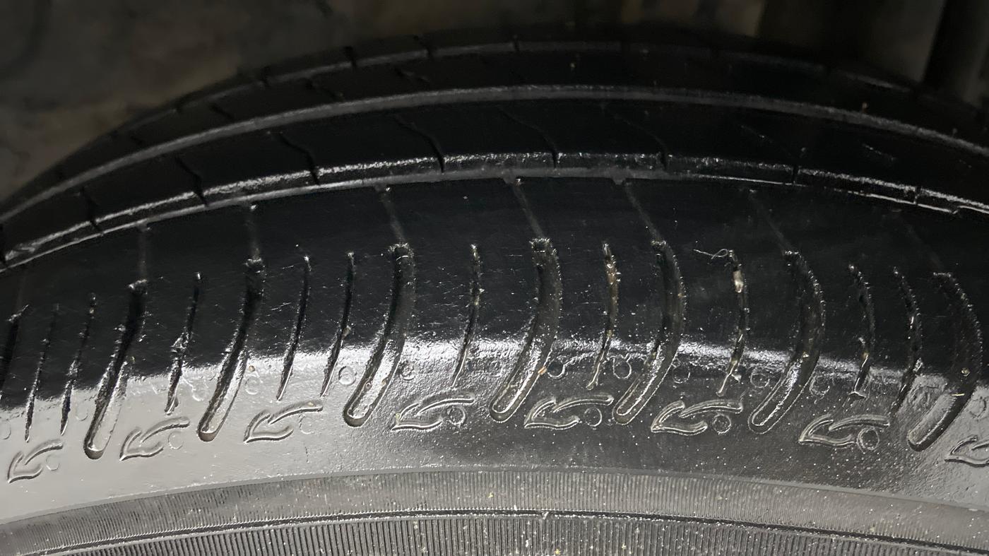 2018 Nissan Micra XL (O) CVT, Petrol, Automatic, 1,03,845 km, Left Rear Tyre Tread