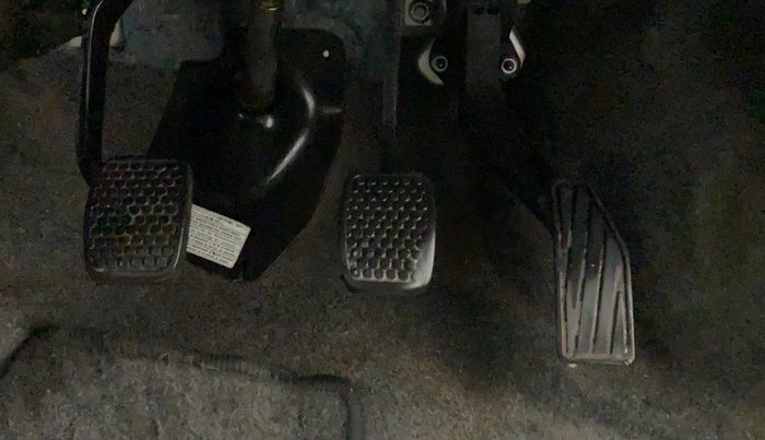 2020 Maruti Alto VXI, Petrol, Manual, 25,190 km, Pedals