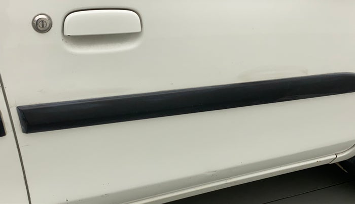 2020 Maruti Alto VXI, Petrol, Manual, 25,190 km, Driver-side door - Slightly dented