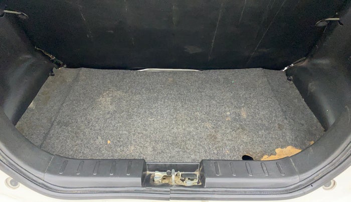 2020 Maruti Alto VXI, Petrol, Manual, 25,190 km, Boot Inside