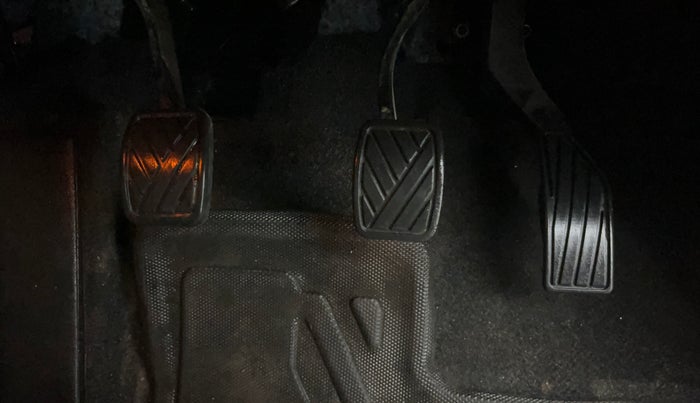 2023 Maruti Grand Vitara DELTA SMART HYBRID, Petrol, Manual, 47,451 km, Pedals