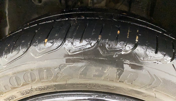 2022 Tata ALTROZ XT DIESEL DARK EDITION, Diesel, Manual, 41,191 km, Left Front Tyre Tread