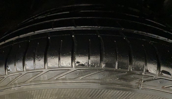 2019 Tata NEXON XMA PETROL, Petrol, Automatic, 46,037 km, Right Front Tyre Tread