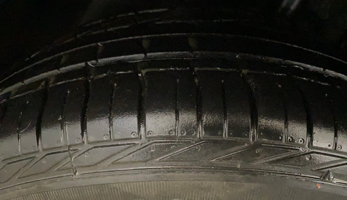 2019 Tata NEXON XMA PETROL, Petrol, Automatic, 46,037 km, Left Front Tyre Tread