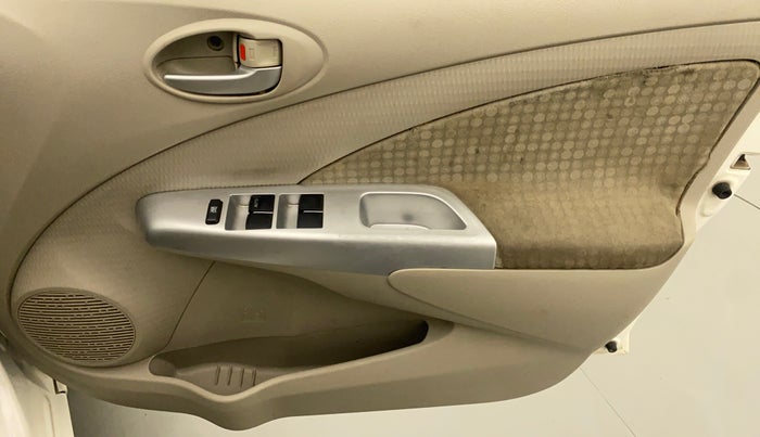 2013 Toyota Etios Liva G, Petrol, Manual, 30,154 km, Driver Side Door Panels Control