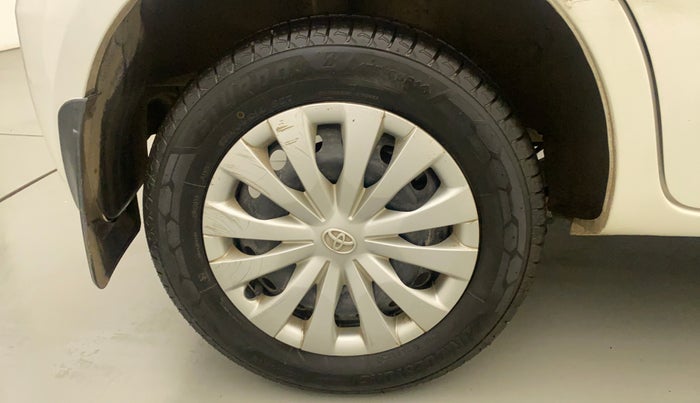 2013 Toyota Etios Liva G, Petrol, Manual, 30,154 km, Right Rear Wheel