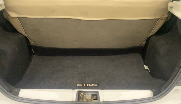 2013 Toyota Etios Liva G, Petrol, Manual, 30,154 km, Boot Inside