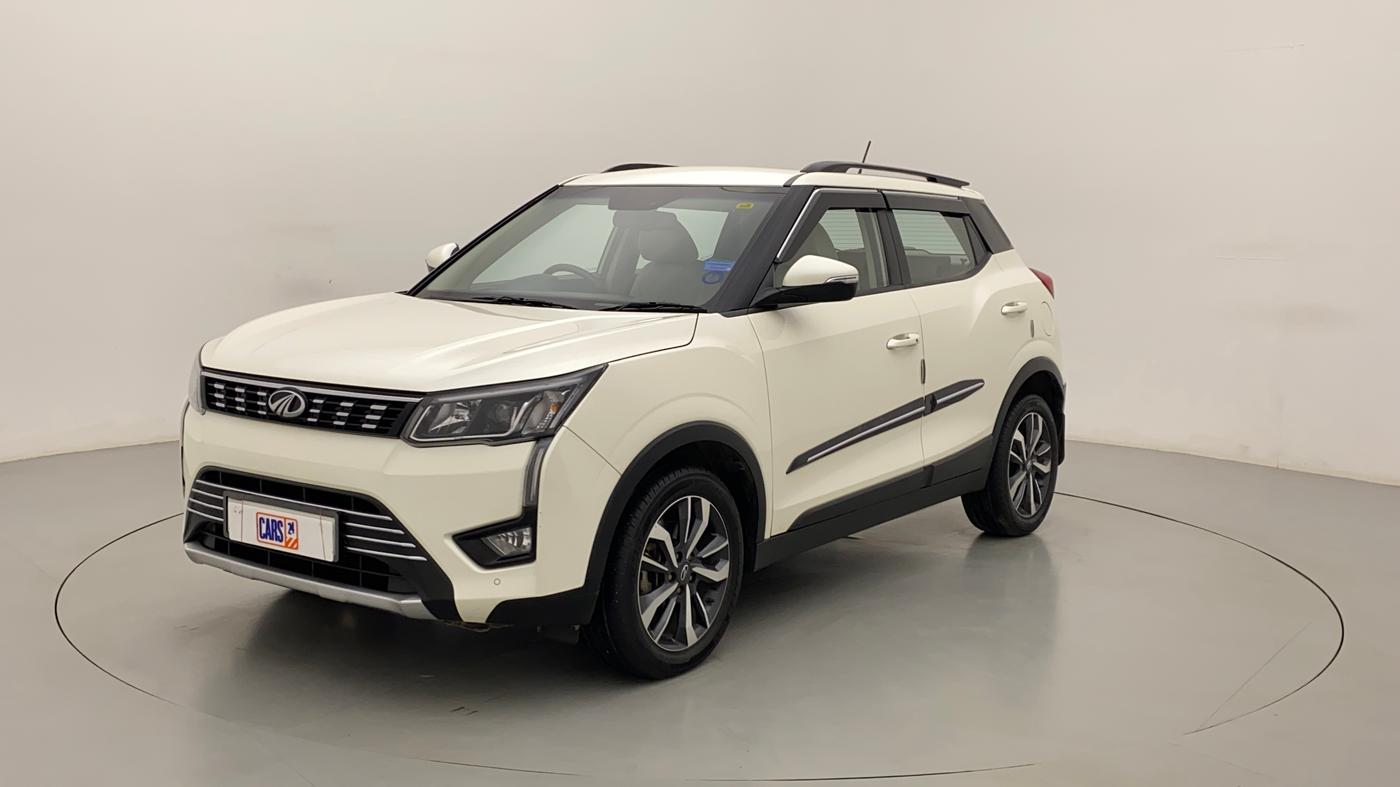 2021 Mahindra XUV300 W8 (O) 1.2 PETROL AMT, Petrol, Automatic, 39,139 km, Left Front Diagonal