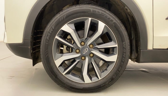 2021 Mahindra XUV300 W8 (O) 1.2 PETROL AMT, Petrol, Automatic, 39,139 km, Left Front Wheel