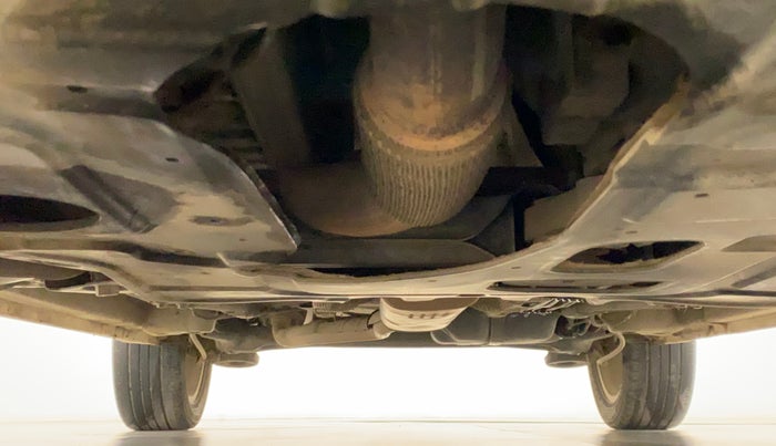2021 Mahindra XUV300 W8 (O) 1.2 PETROL AMT, Petrol, Automatic, 39,139 km, Front Underbody