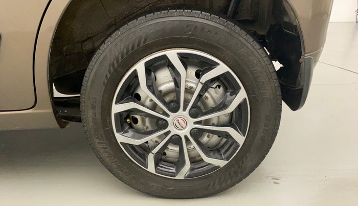 2015 Maruti Wagon R 1.0 LXI CNG, CNG, Manual, 85,592 km, Left Rear Wheel
