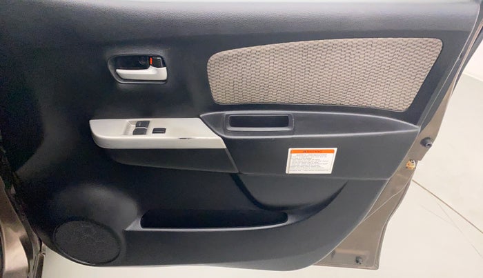 2015 Maruti Wagon R 1.0 LXI CNG, CNG, Manual, 85,592 km, Driver Side Door Panels Control