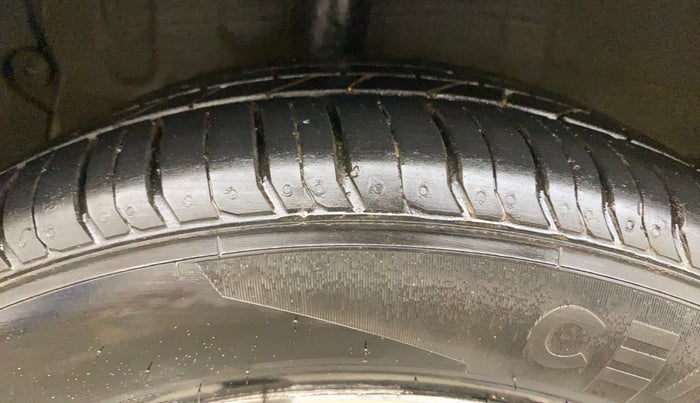 2022 Hyundai NEW I20 ASTA (O) 1.5 CRDI MT, Diesel, Manual, 91,918 km, Right Rear Tyre Tread
