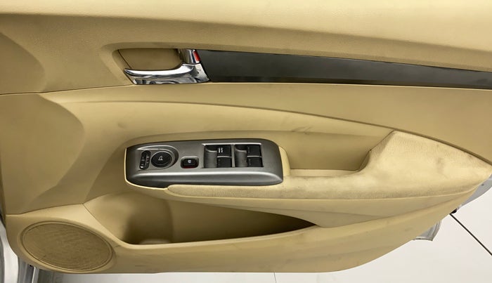 2012 Honda City 1.5L I-VTEC V AT, Petrol, Automatic, 1,07,895 km, Driver Side Door Panels Control