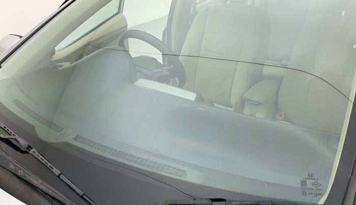 2012 Honda City 1.5L I-VTEC V AT, Petrol, Automatic, 1,07,895 km, Front windshield - Minor spot on windshield
