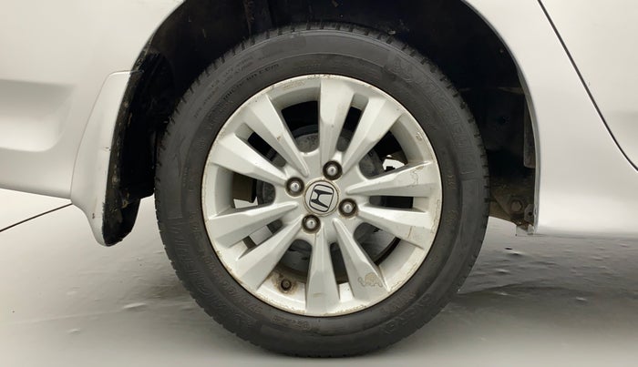 2012 Honda City 1.5L I-VTEC V AT, Petrol, Automatic, 1,07,895 km, Right Rear Wheel