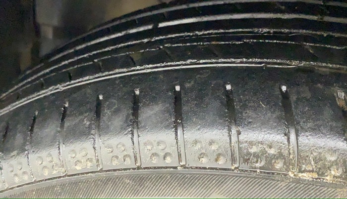 2012 Honda City 1.5L I-VTEC V AT, Petrol, Automatic, 1,07,895 km, Left Front Tyre Tread