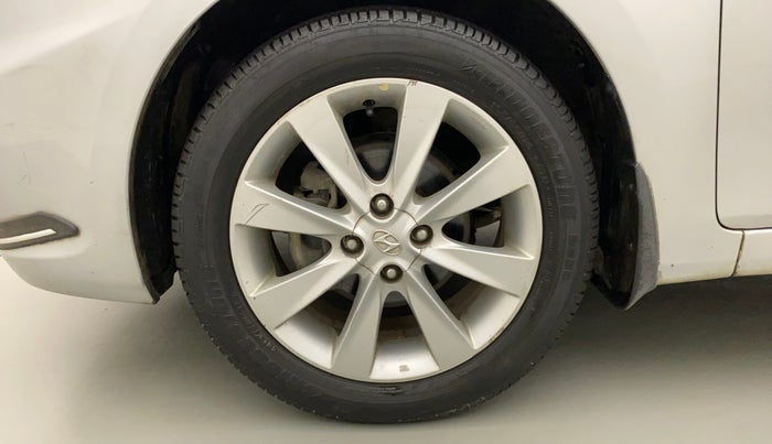 2013 Hyundai Verna FLUIDIC 1.6 VTVT SX, Petrol, Manual, 55,743 km, Left Front Wheel